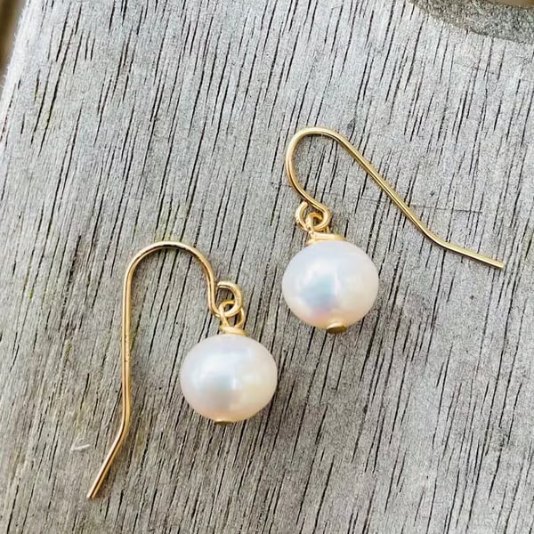 9ct Gold with Ivory Freshwater Pearl Drop Earrings 