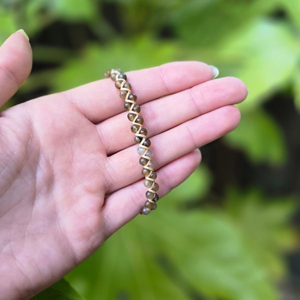 Labradorite Beaded Macrame Bracelet - Adjustable Macrame Gemstone bracelet 