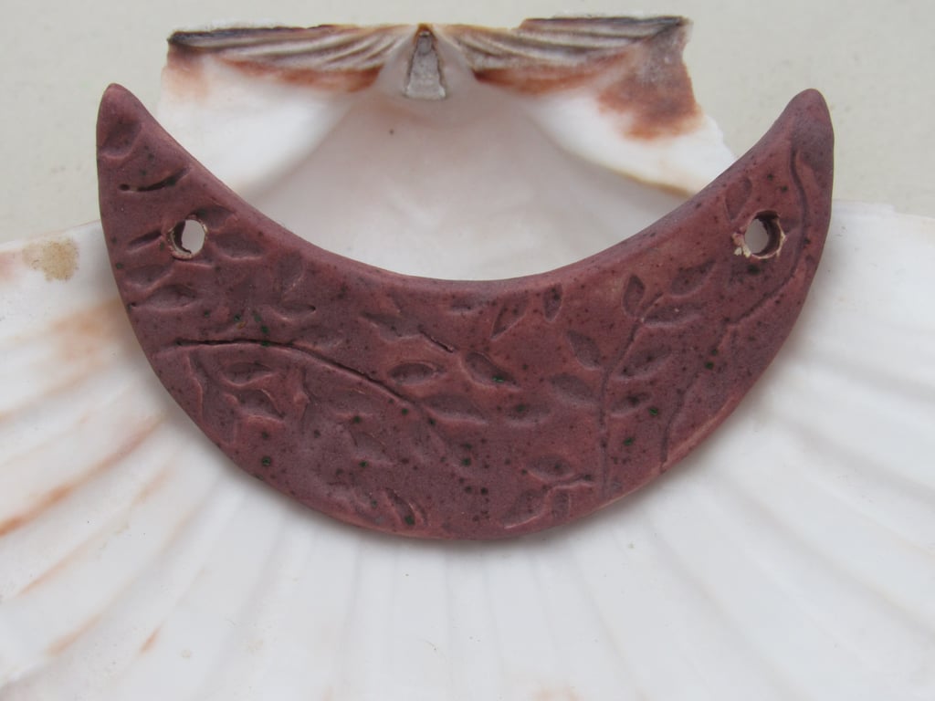 Speckled Damson Purple Leaf Pattern Ceramic Crescent Bib Pendant