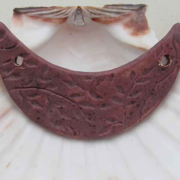 Speckled Damson Purple Leaf Pattern Ceramic Crescent Bib Pendant