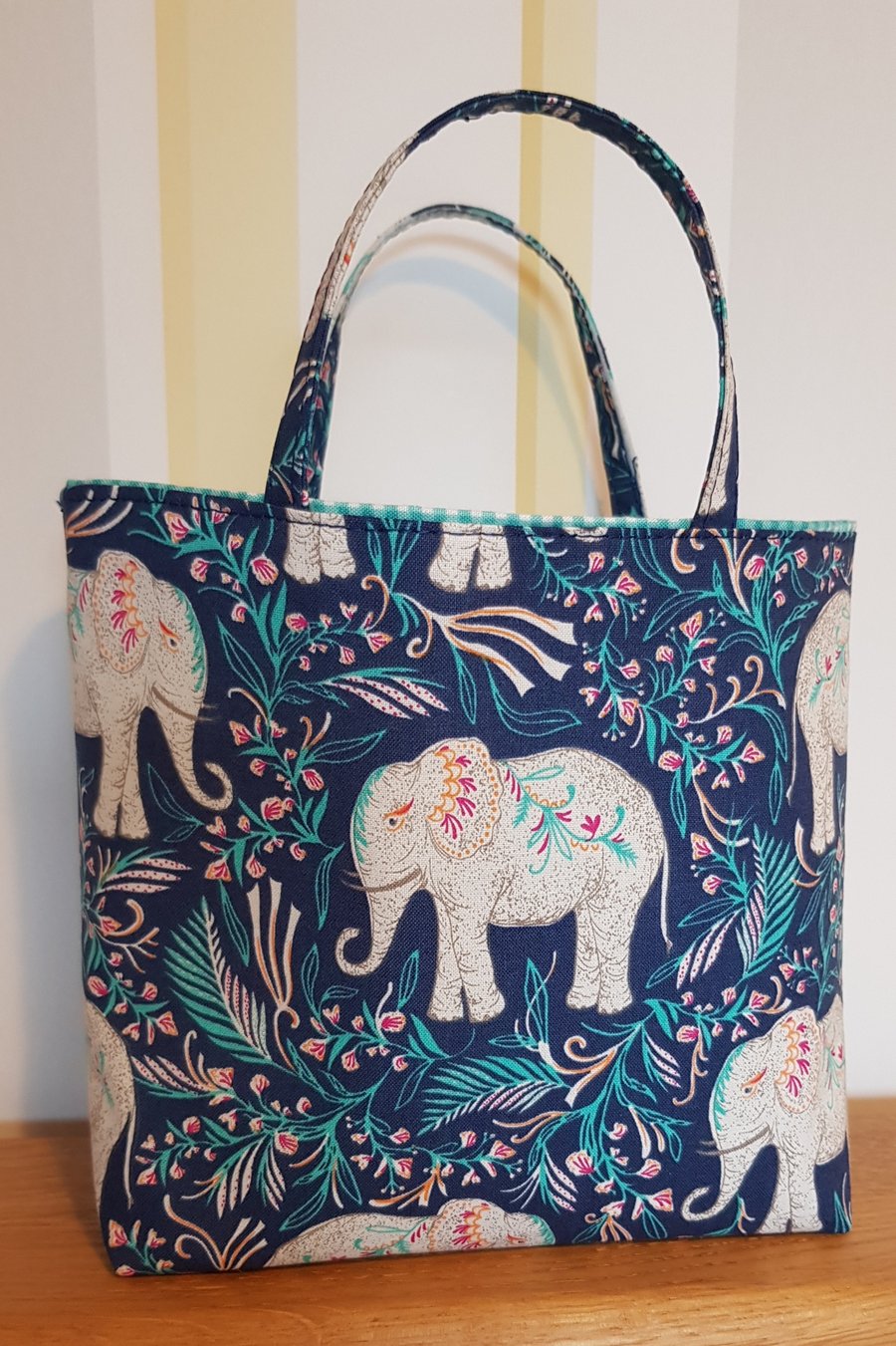 Fabric reusable gift bag: elephants 