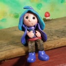 Tiny shelf-sitter book-sitter Gnome 'Conn' with wired legs OOAK by Ann Galvin