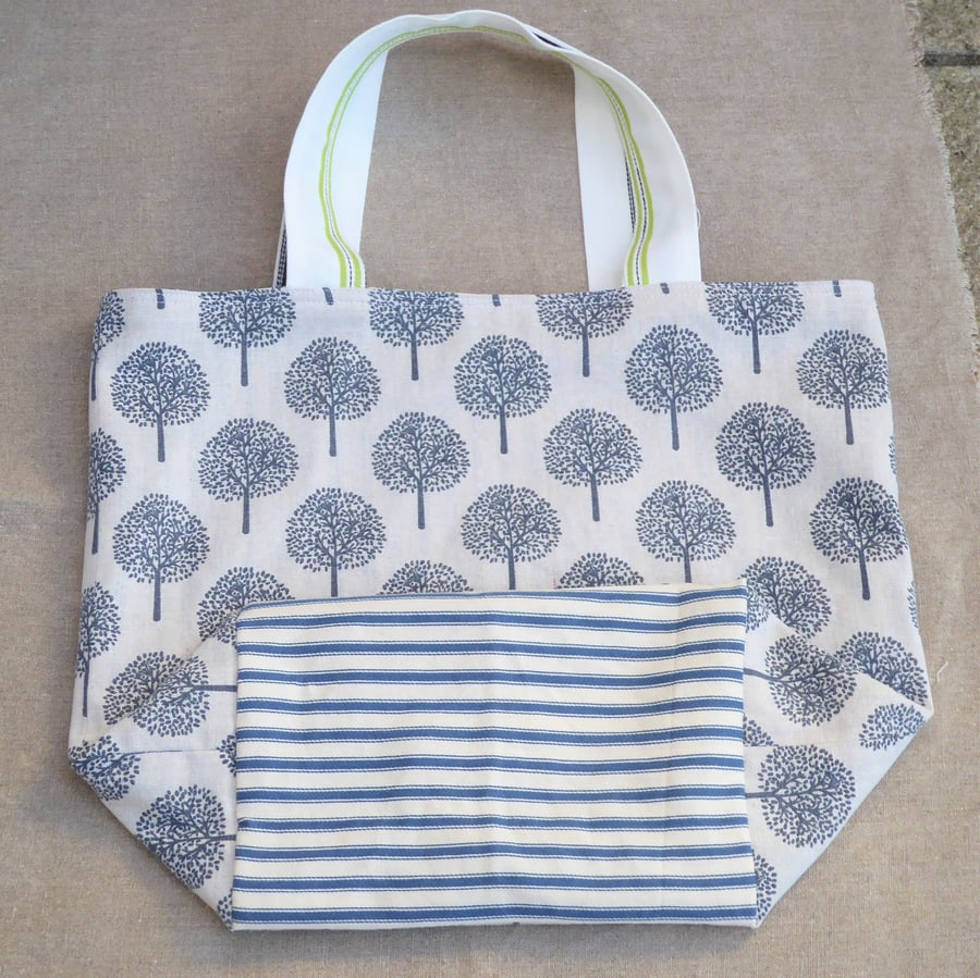 Large tote bag