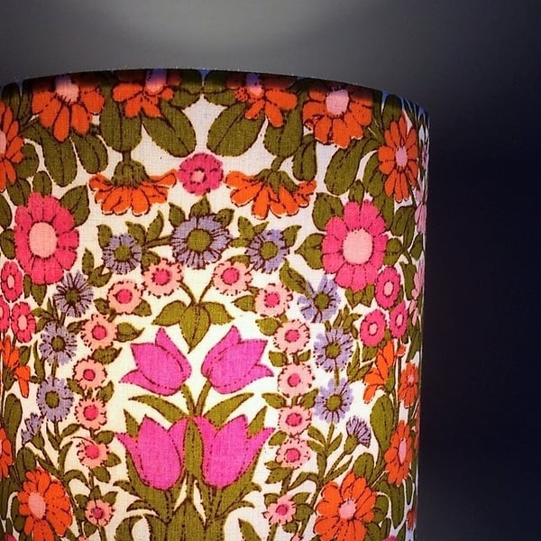 Summer Sunshine Floral Daisy Chain Pat Albeck  vintage fabric Lampshade option