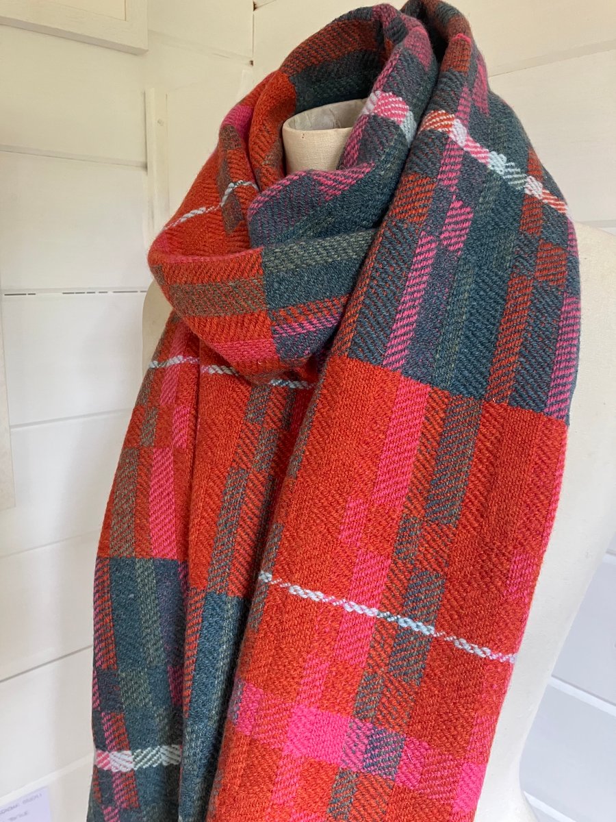 Aurora 2 - Contemporary Handwoven Lambswool Scarf 