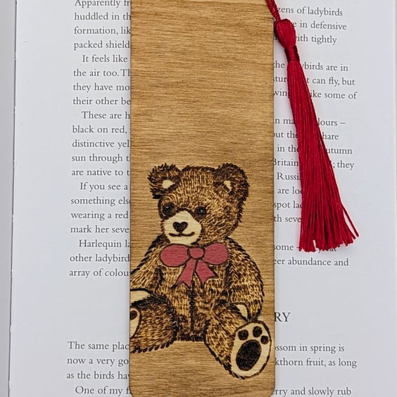 Teddy bear bookmark, pyrography, wooden bookmark gift for her