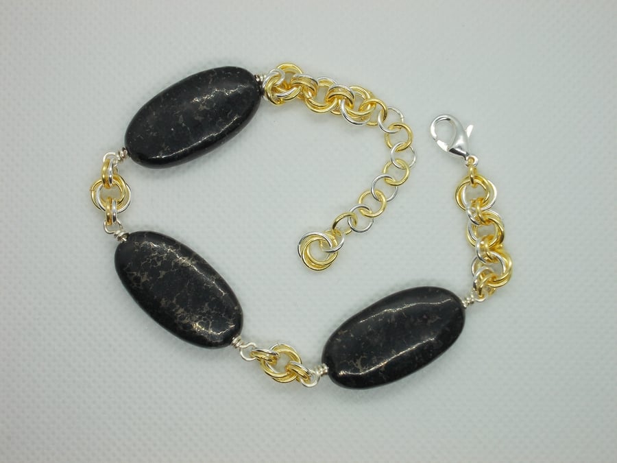 gold vein magnesite and chainmaille bracelet
