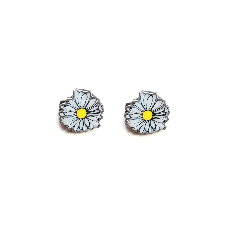 Wonderfully whimsical retro Daisy Flower Resin Ear Studs by EllyMental