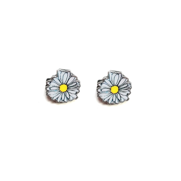 Wonderfully whimsical retro Daisy Flower Resin Ear Studs by EllyMental