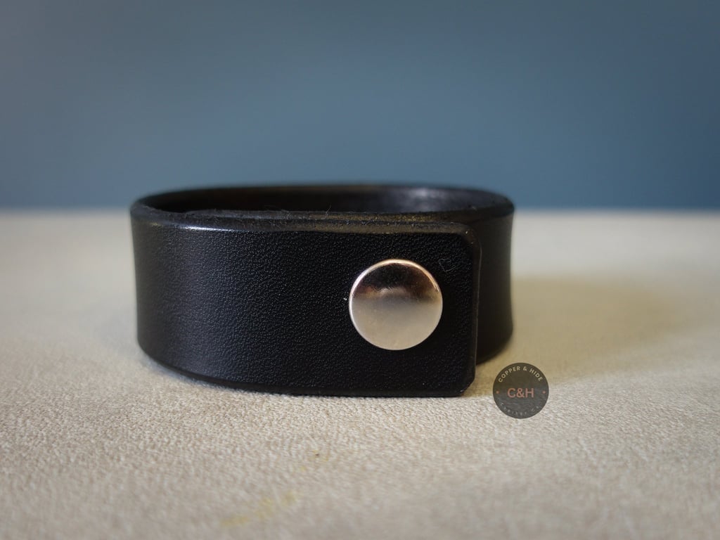 Mens Black Leather Cuff Bracelet - Full Grain Bracelet (Made to Measure)
