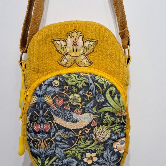 Mini phone bag with bird and strawberries 