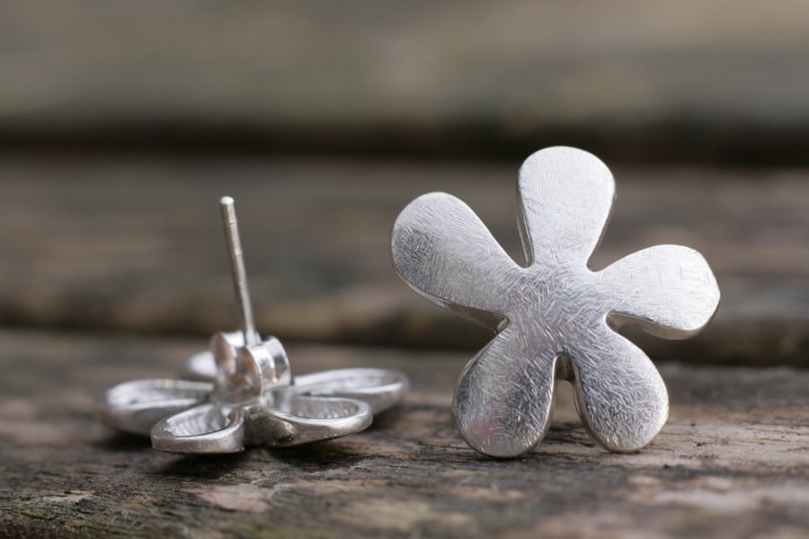 Flower Stud Earrings, Silver Flower Earrings, Silver Stud Earings, Earrings