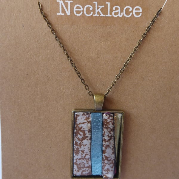 Pendant necklace