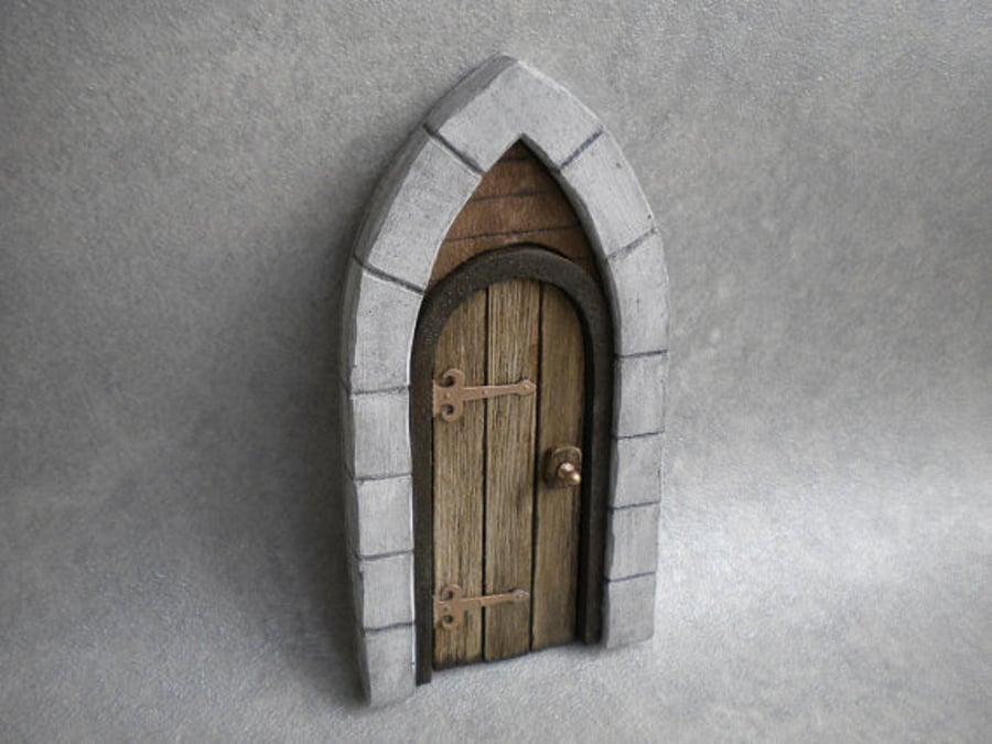 Dolls House Gothic Door, Non opening, castle,medieval,tudor,gothic