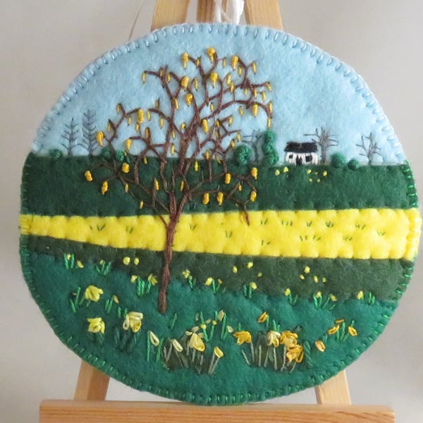 Daffodils and Catkins Plaque