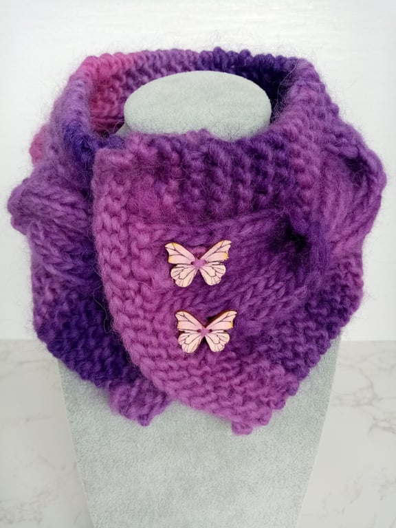 Cable Knit Neck Warmer for Kids 100% pure wool, Butterfly Buttons, Scarf