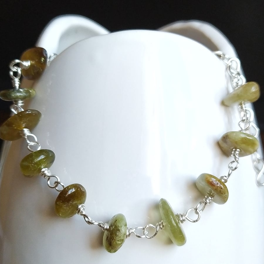 Green Garnet Chip Adjustable Bracelet