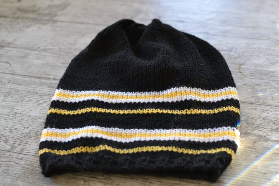 Hat  Unisex Knitted Slouchy Hat Black ,Yellow, White