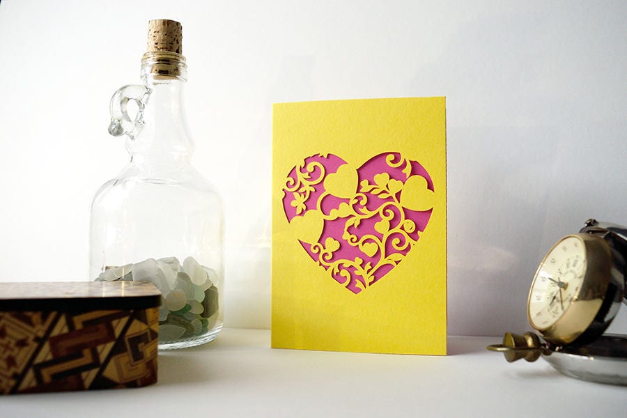 Mini Floral Vine Hearts Card