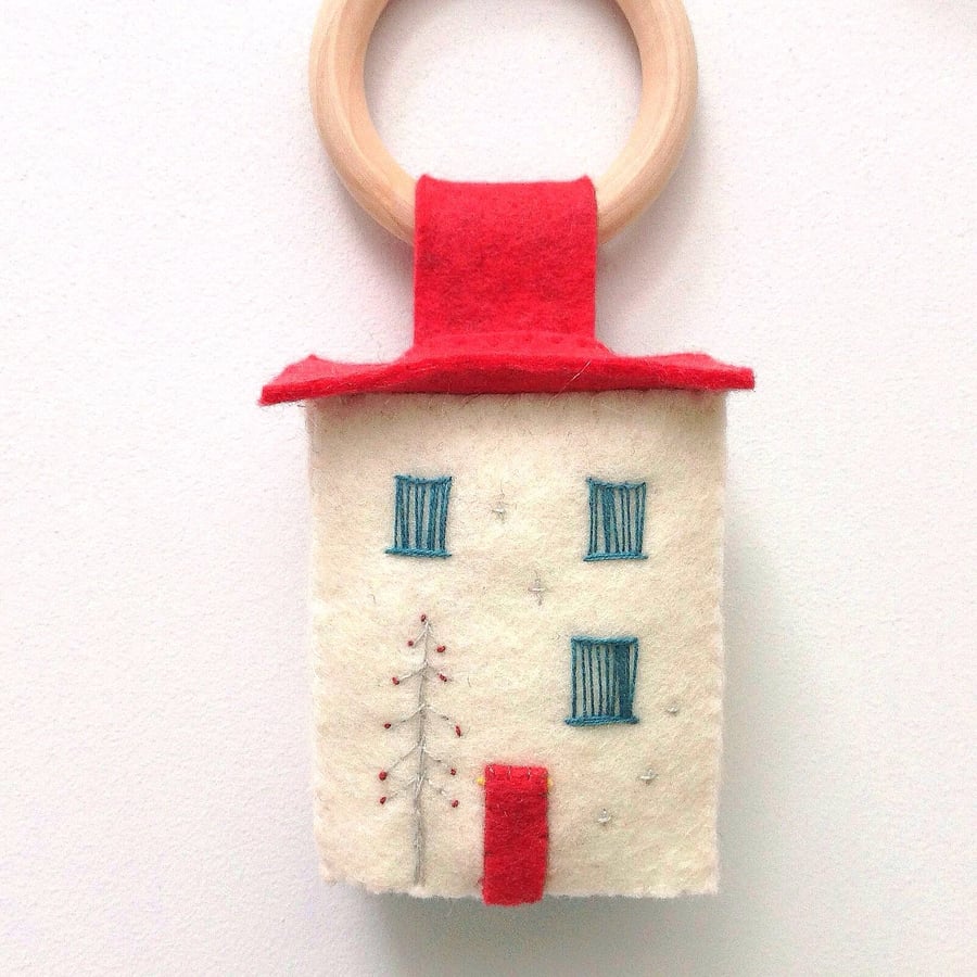 Miniature Hanging 'Berry Tree House'