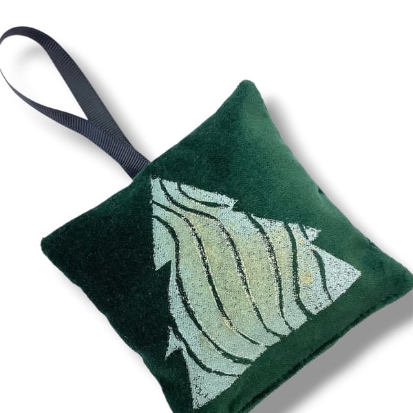 Velvet Lavender Sachet, Hand Printed Lavender Bag, Christmas Tree Ornament 