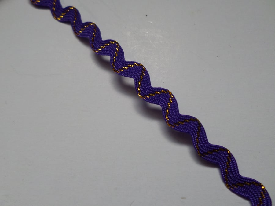 1m Length Ric Rac Trim 8mm Metallic Purple Folksy