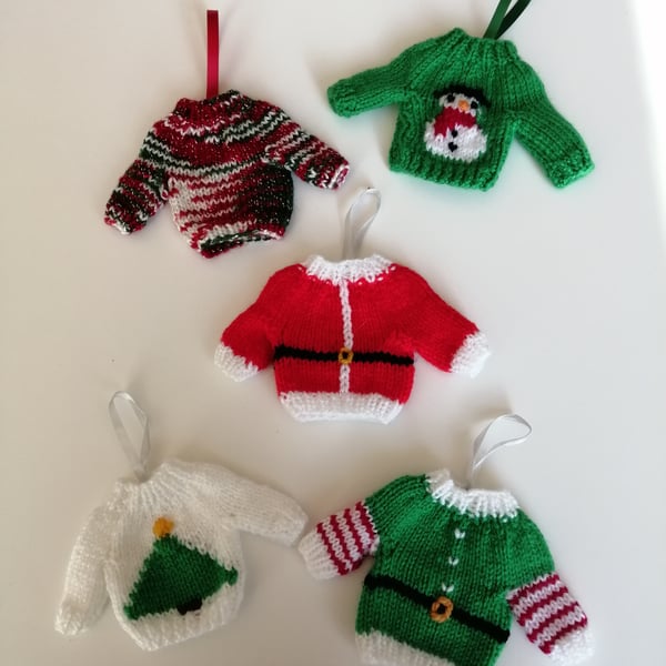 Mini Christmas jumpers (set of 5)