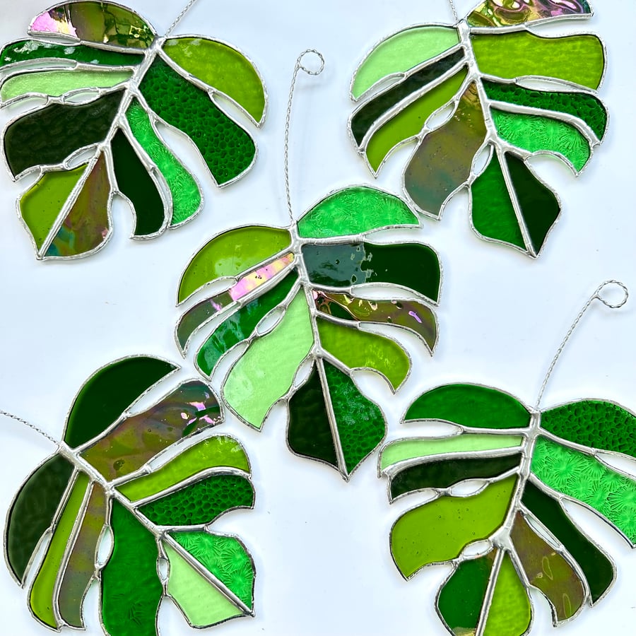 Stained Glass Swiss Cheese Plant Leaf Suncatchers - Handmade Hanging Decoration