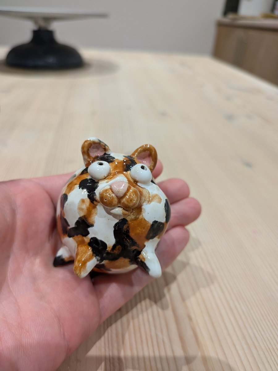 Little ceramic hamster ornament 