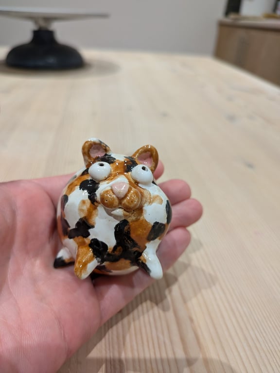 Little ceramic hamster ornament 