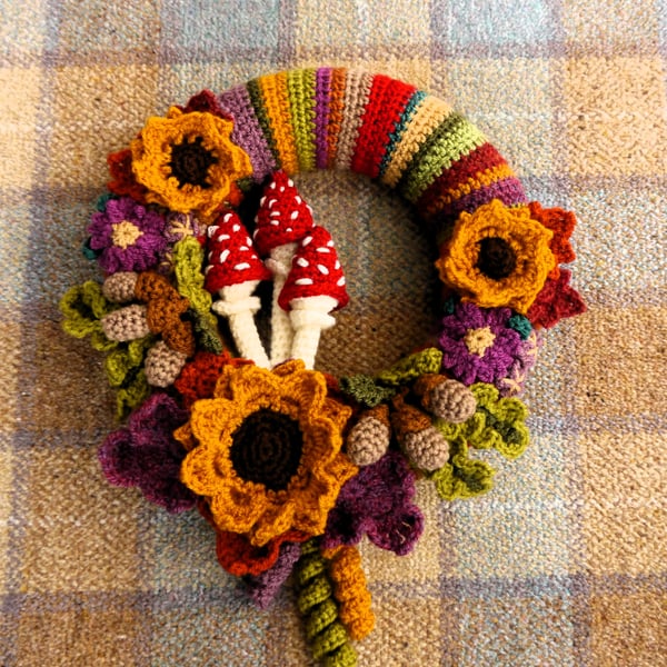 Crochet wreath, Autumn splendour, Sunflowers, toadstools