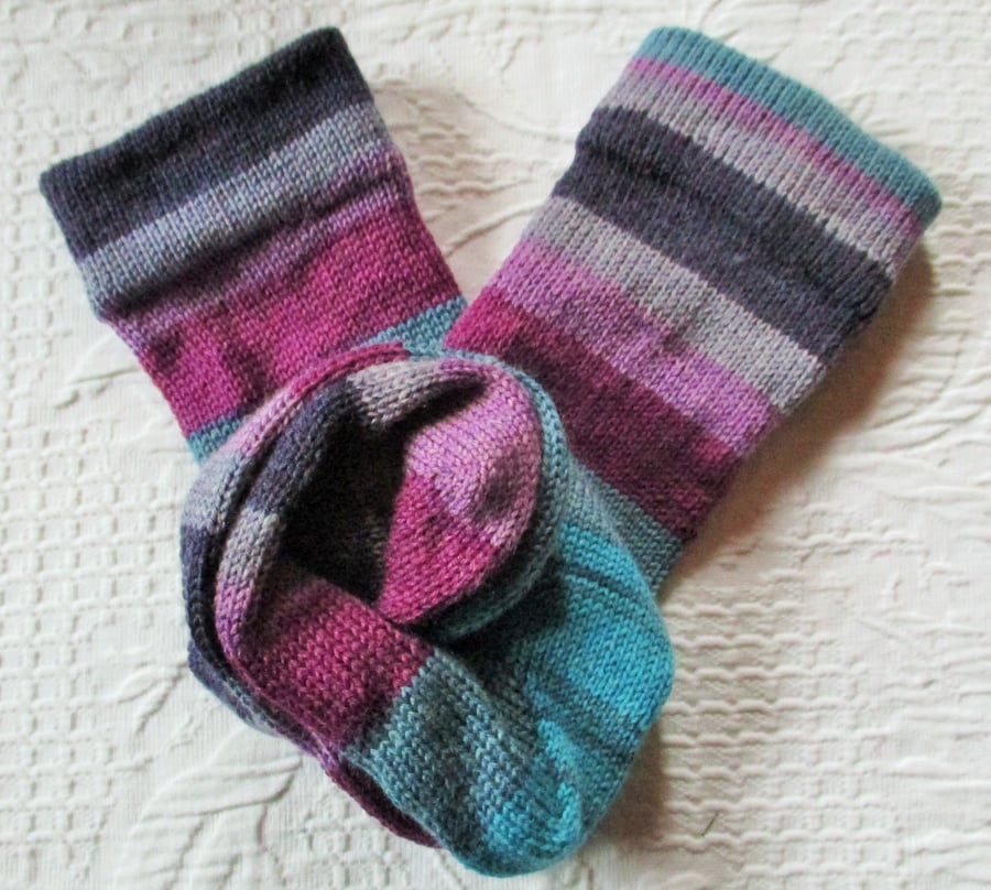 Handmade Merino Wool Socks SIZE: 7-9 UK, 9-11 US, 39-42 EURO