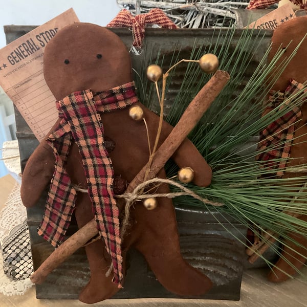 Gingerbread Man on a Vintage Madeleine tin