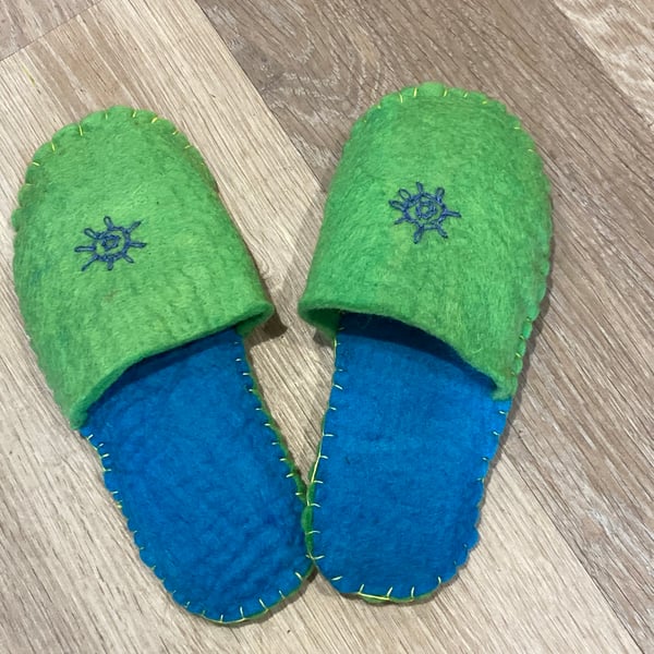 Handmade Wool Felt Slippers