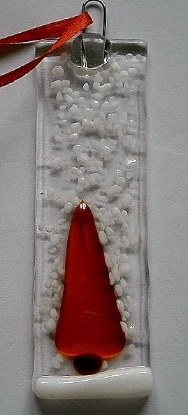 Fused glass snowy Christmas tree decoration