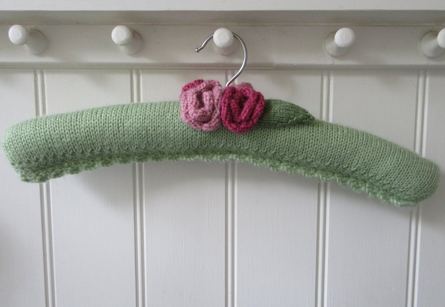Clothes hanger coat hanger - green n roses