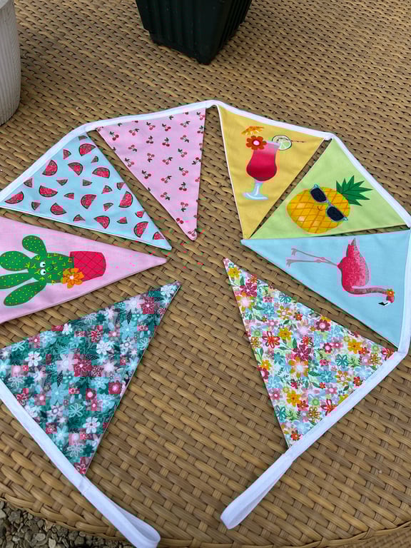 Tropical Theme Bunting 8 Large Flag Length 