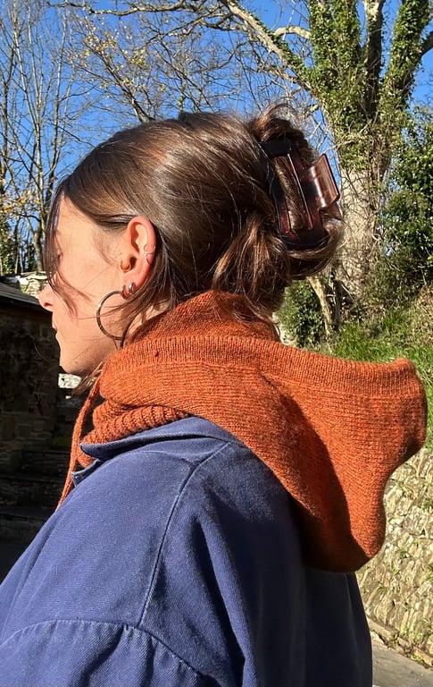 Burnt orange knitted hood, made with 100% Shetland wool