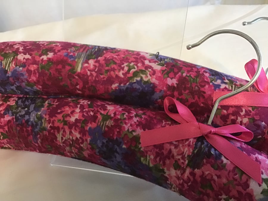 Luxury padded hangers. Free UK postage