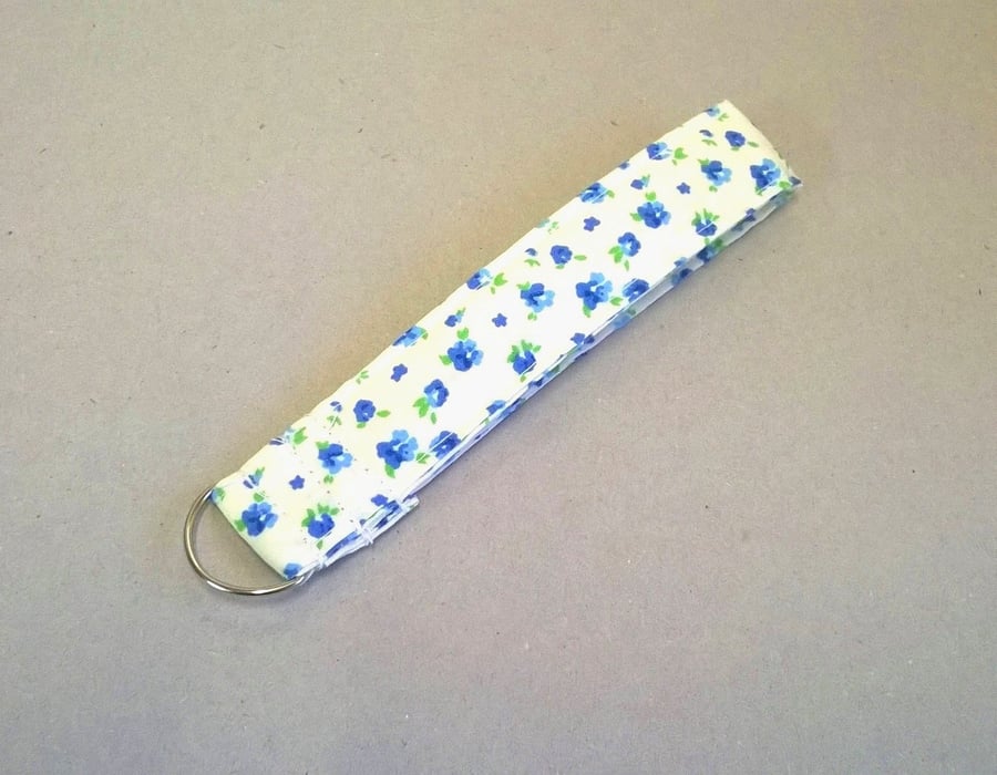 Ladies wrist key ring with blue flowers
