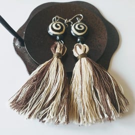 Wood bead tassel earrings