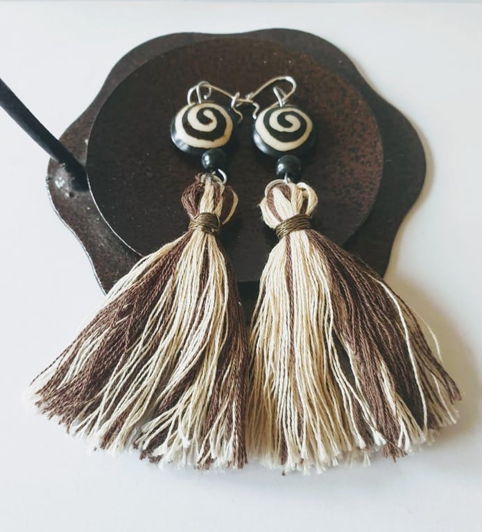 Wood bead tassel earrings