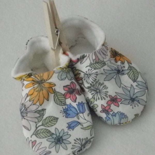 Hippy chic booties 6-12 months.  free worldwide postage