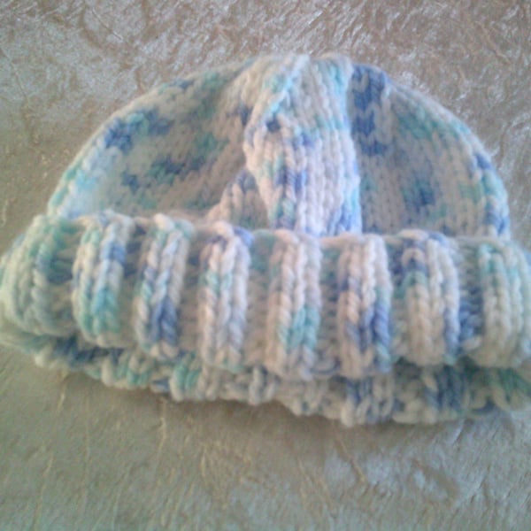 Blue and White Chunky Child's Hat