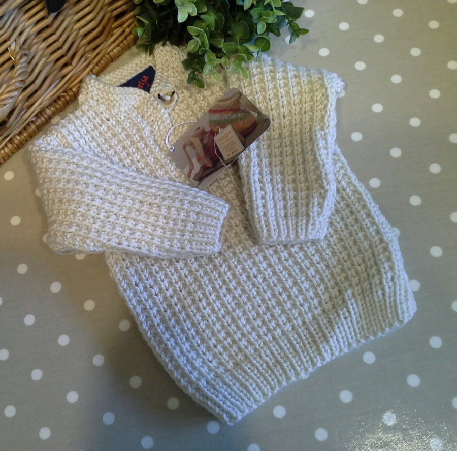 Unisex Soft Cuddly Aran Ribbed Baby Jumper  1-2 years size