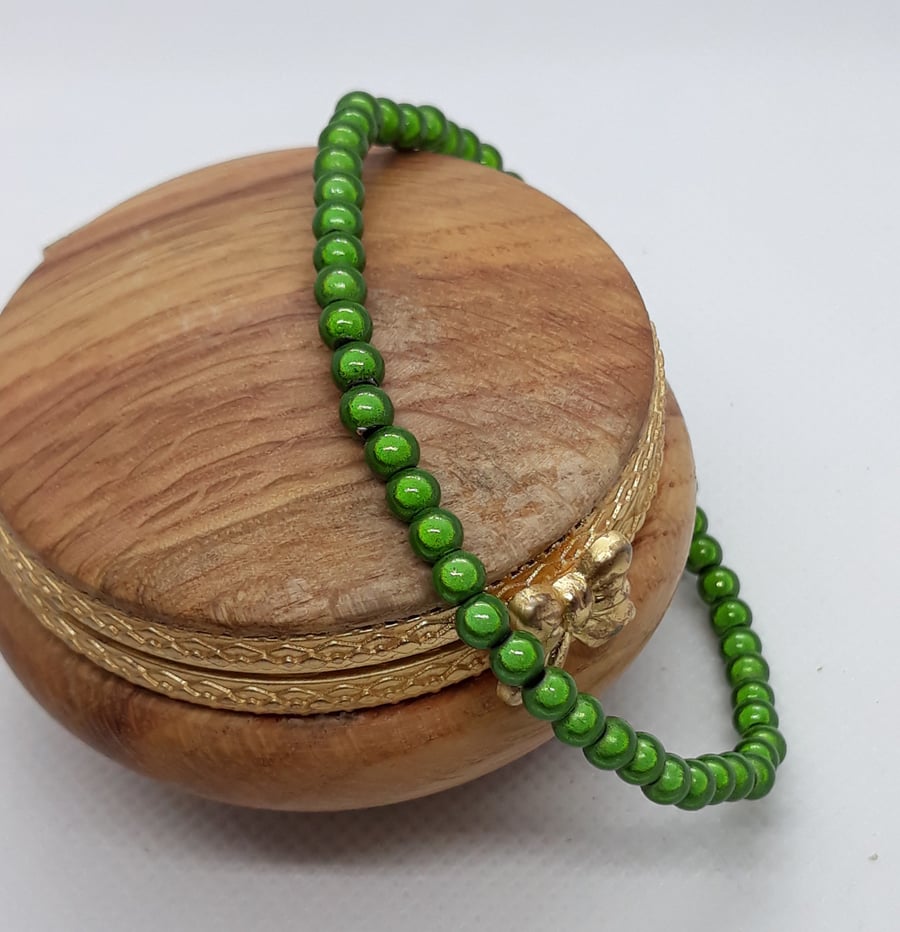 BR353 Micro green miracle bead bracelet