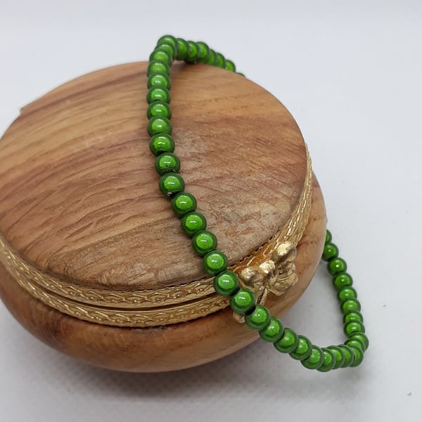 BR353 Micro green miracle bead bracelet