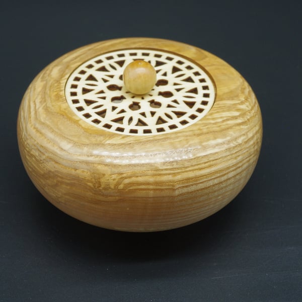 Handmade Wooden Potpourri, Lavender Bowl. Scottish Ash.