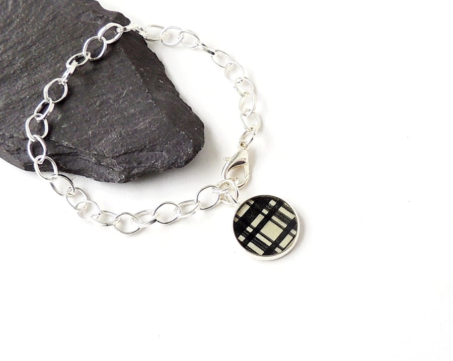 Black & White Charm Bracelet - 8" Long 1880