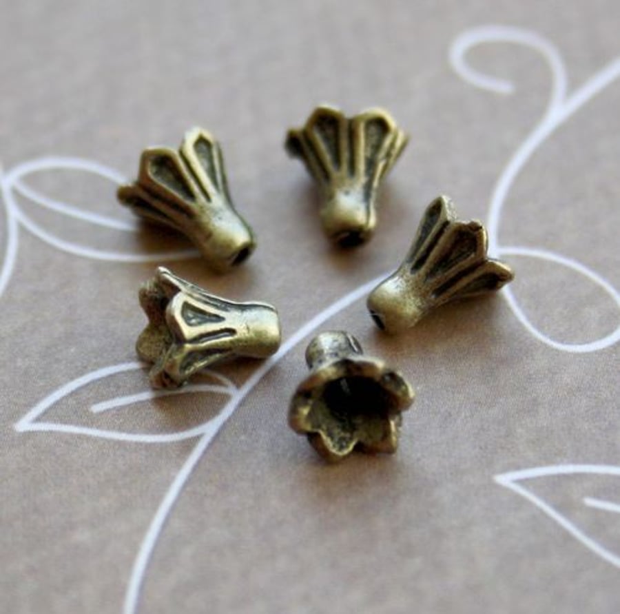 Pack of 30 – Antique Bronze Mini Bead Caps